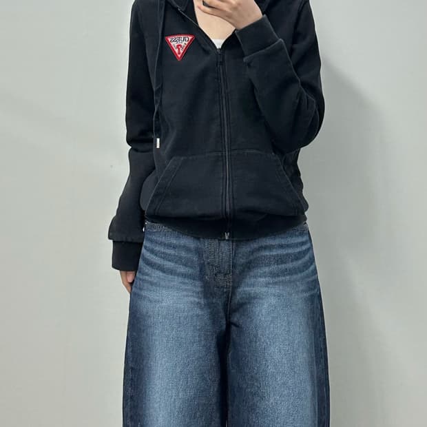 Guess 게스 자수로고 블랙 후드집업