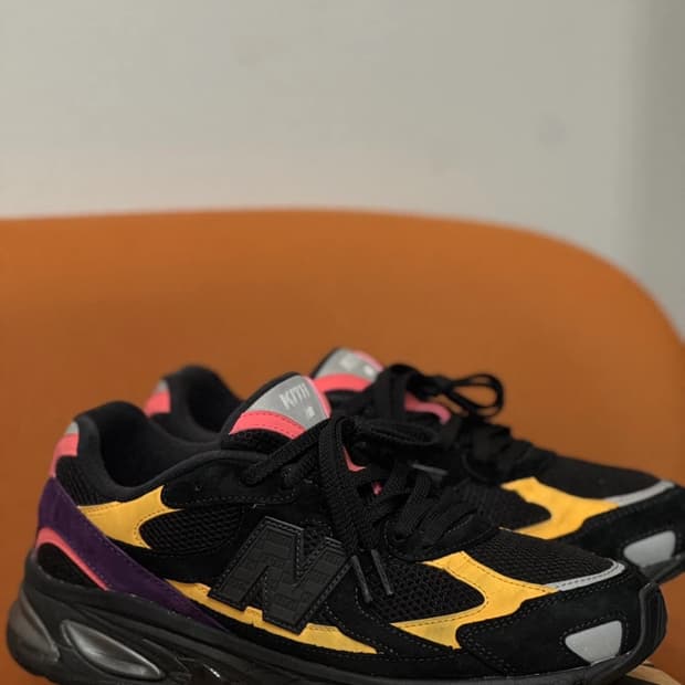 뉴발 2010 키스 콜라보 블랙 280