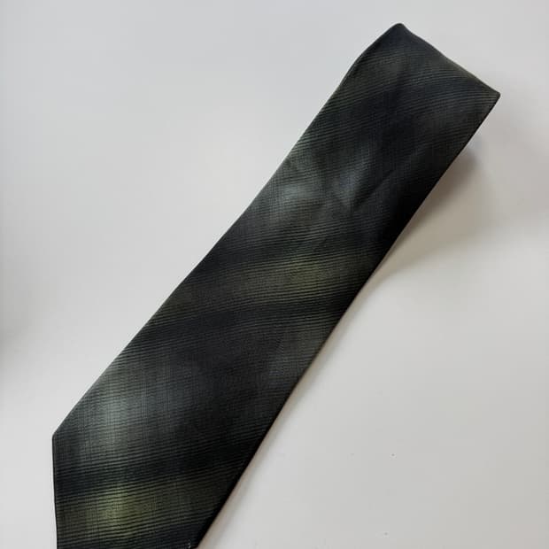 발렌티노 (Valentino) 명품 실크 넥타이 9.7cm