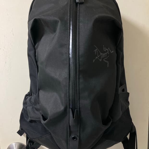 아크테릭스 아로 16 블랙 백팩