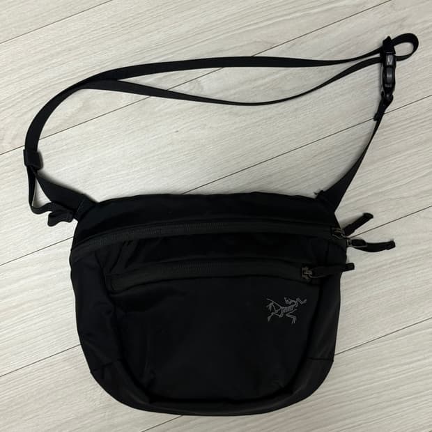 아크테릭스 맨티스2 웨이스트팩 구형 블랙