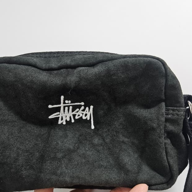 스투시 블랙 파우치 크로스백