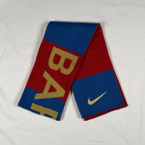 나이키 바르셀로나 축구 머플러