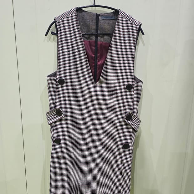 나무그림 하운드투스 체크 민소매 원피스