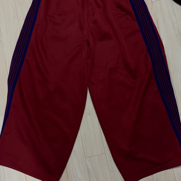 니들스 트랙팬츠