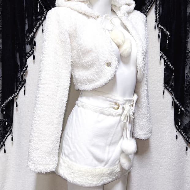 트랄라라 볼레로 폼폼이 퍼가디건 달천 풀문 로맨틱갸루 로걀 핀터 삿포로