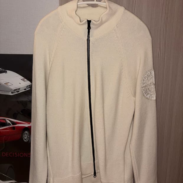 스톤아일랜드 니트 집업