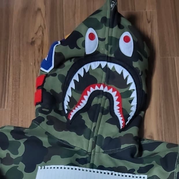 베이프 샤크후드 녹계 m,L 새상품