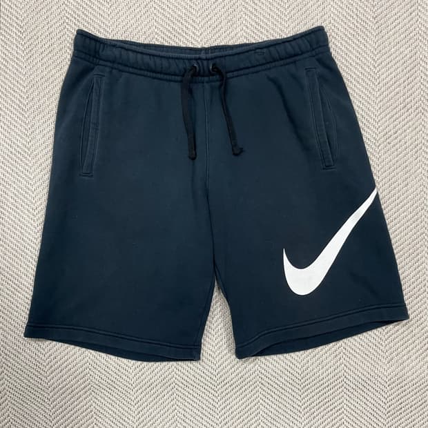 나이키 스우시 플리스 반바지 M