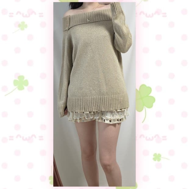 HEALTHY KAREN 골드 글리터 오프숄더 니트