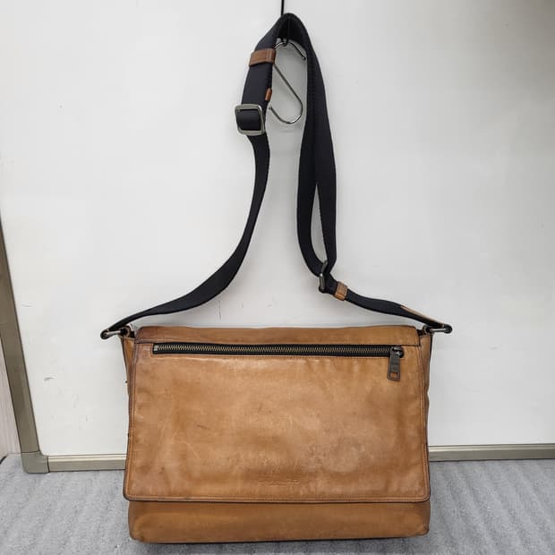 코치 뉴욕 브라운 천연가죽 메신저백 40x30