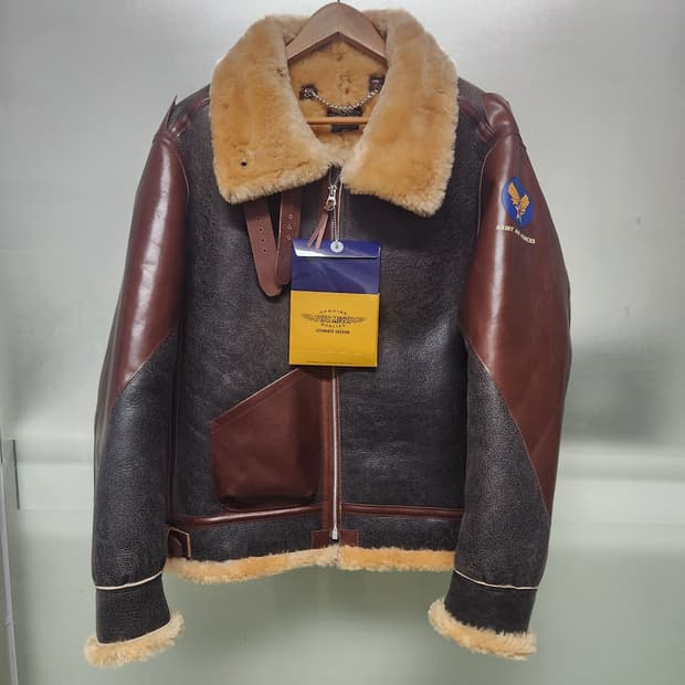 토이즈 맥코이 B3무스탕