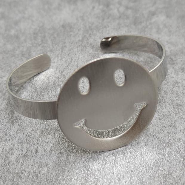smile bangle
