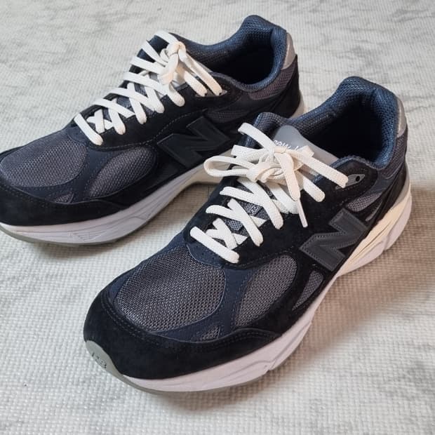 뉴발란스 990v3 키스 제네시스 285 kith