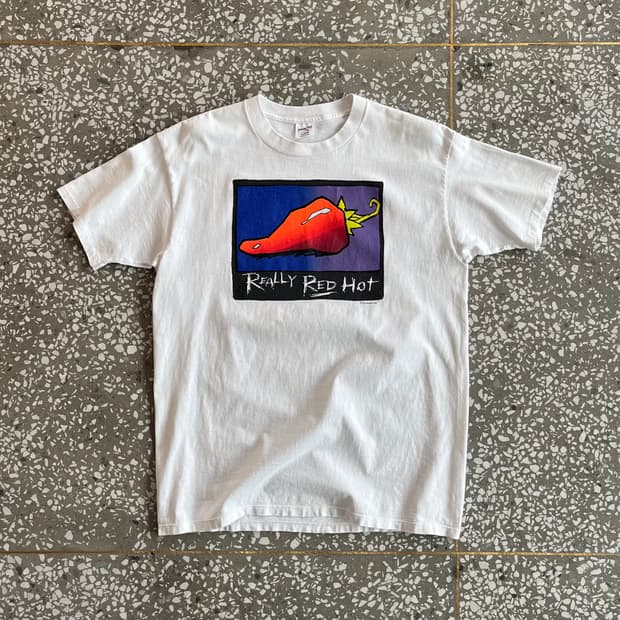 90s Really Red Hot 빈티지 티셔츠 