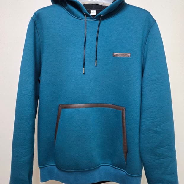 벨루티 레더 스트립 후드 티셔츠 국내매장판