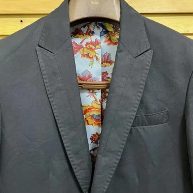 크리스챤라크르와 블랙쟈켓 48(95)사이즈