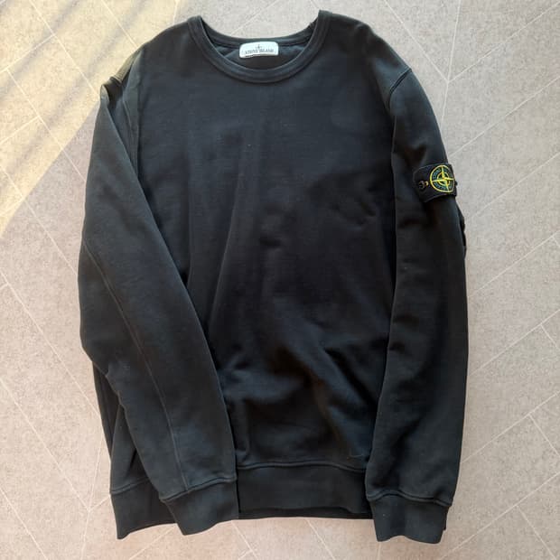 23FW 스톤 아일랜드 맨투맨