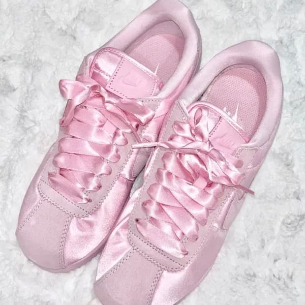 나이키우먼스코르테즈 발레코어스니커즈 베이비핑크운동화아디다스퓨마히메갸루