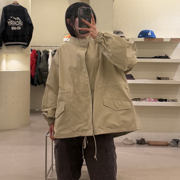 라퍼지스토어 베이지 하이넥 필드 자켓 U833