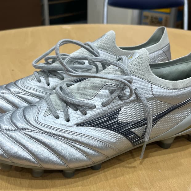 미즈노 모렐리아 Japan 엘리트 축구화