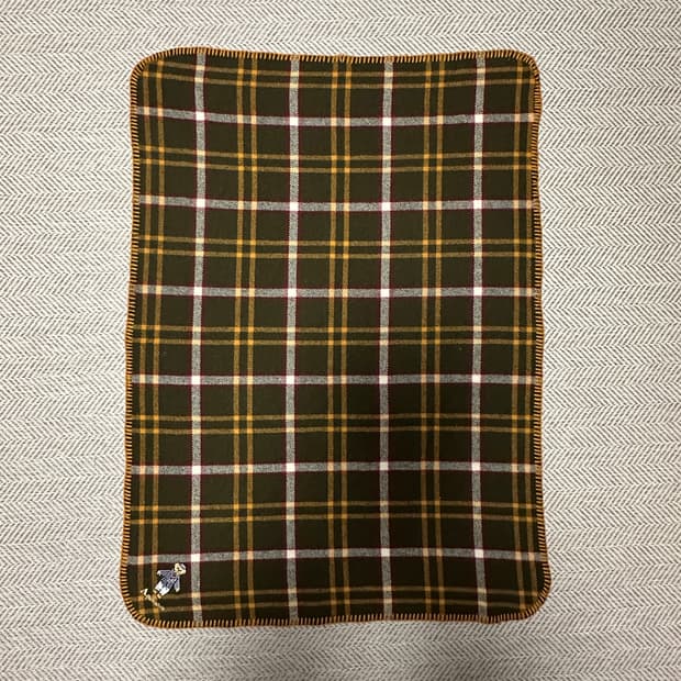 AQUASCUTUM blanket