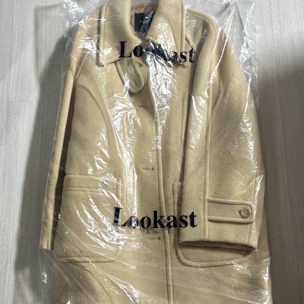 룩캐스트 헤일리 울 부클 하프코트 버터