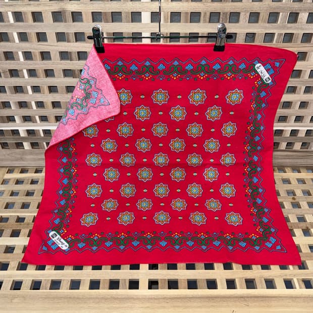 빈티지 페이즐리 반다나  