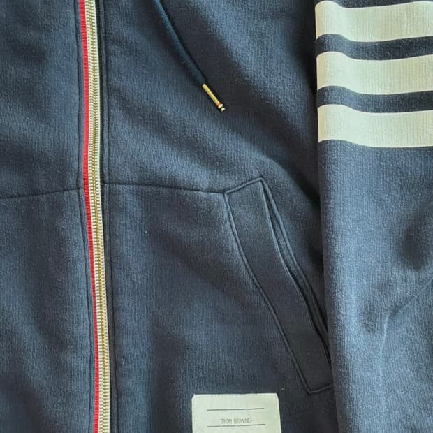 톰브라운 후드집업 판매합니다