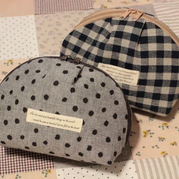 핸드메이드 핀턱 지퍼 파우치