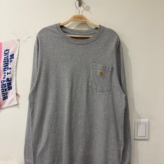 220. 칼하트 롱슬리브 긴팔티