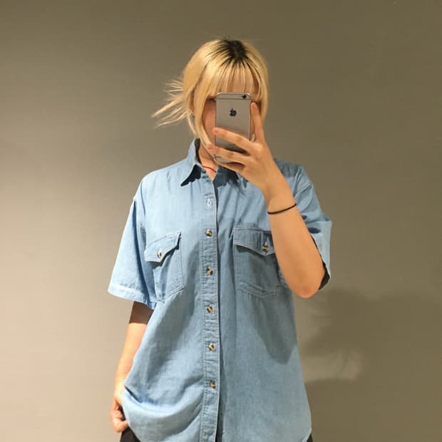 2-pocket detail denim shirt