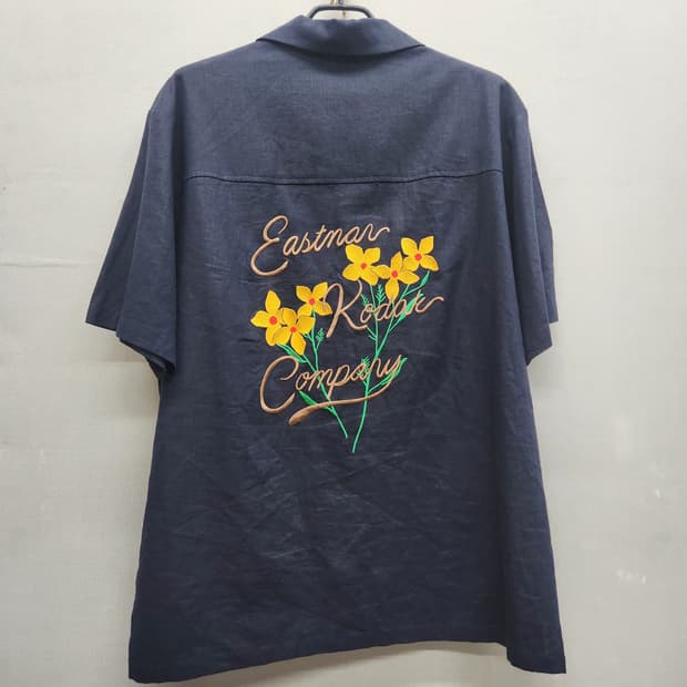 코닥 원포켓 플라워 자수 린넨 혼방 반팔셔츠 L(XL)