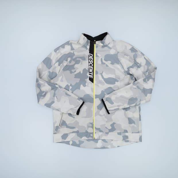 [115] 데상트 카모 트레이 집업  0102H1