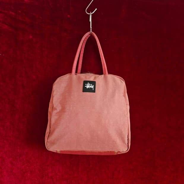 스투시(STUSSY) Dreya Bowler 토트백
