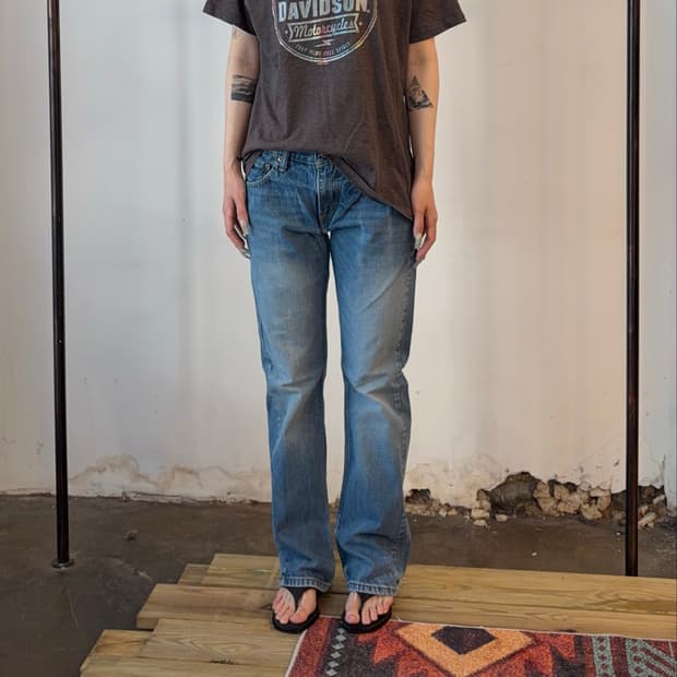 Levi’s 527 부츠컷 데님 팬츠 연청워싱