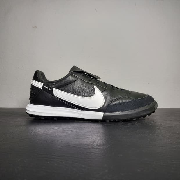 나이키 운동화 270m (풋살화)