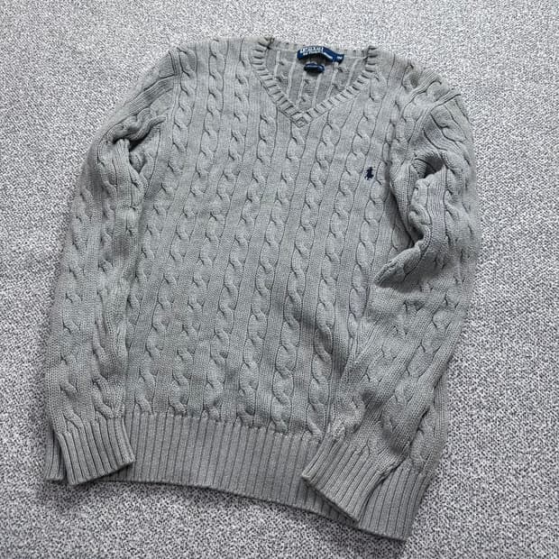 폴로 랄프로렌(Polo Ralph Lauren) 브이넥 케이블 스웨터