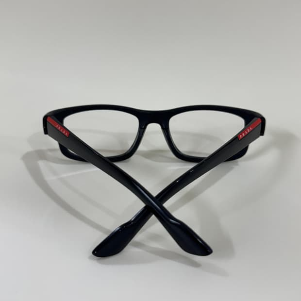 프라다 스포추 뿔테