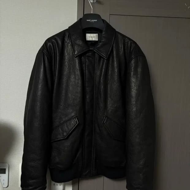 생로랑 / 24fw 램스킨 차은우 블루종 / 52