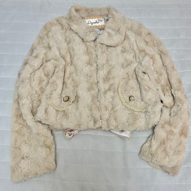 리즈리사 리즈멜로 로즈보아 퍼 자켓