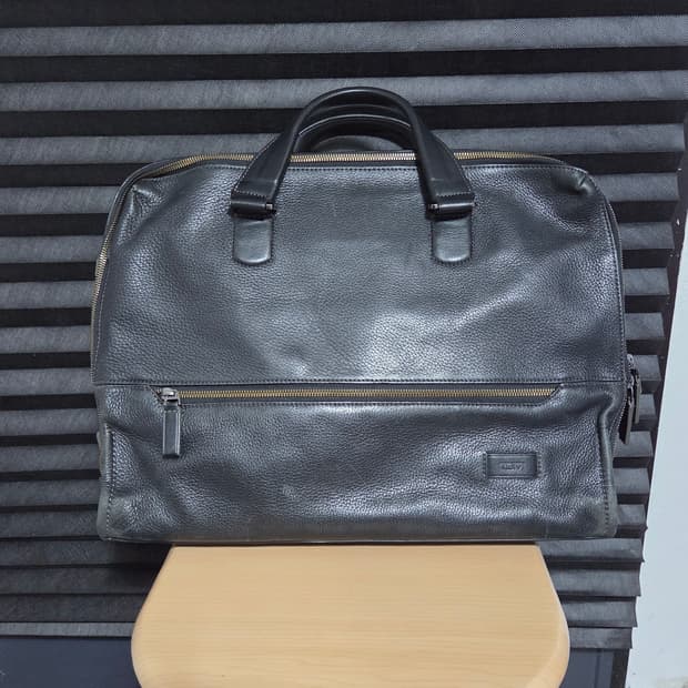 (정품) [투미] 해리슨 브리프 케이스 판매합니다.