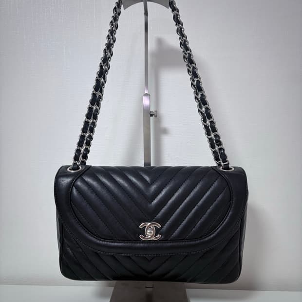 샤넬 쉐브론 클래식 시즌백 [26번대]