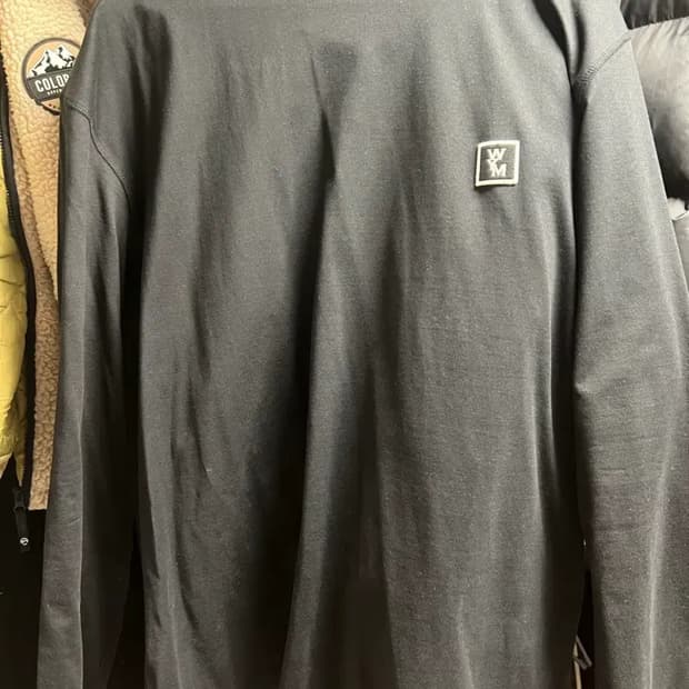 [50] 우영미 블랙 백로고 긴팔 티셔츠