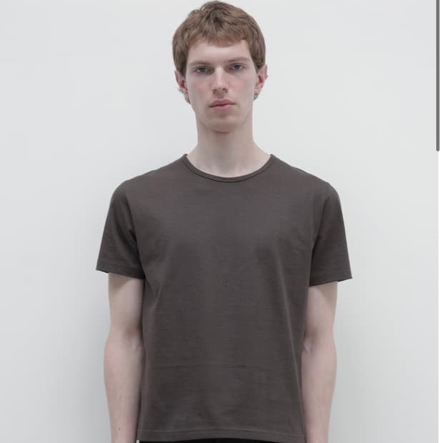 Les pin t-shirt 차콜브라운 50사이즈 30수