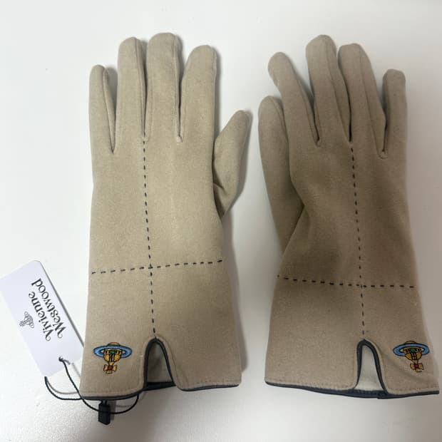 비비안웨스트우드 베이지색 여성 장갑