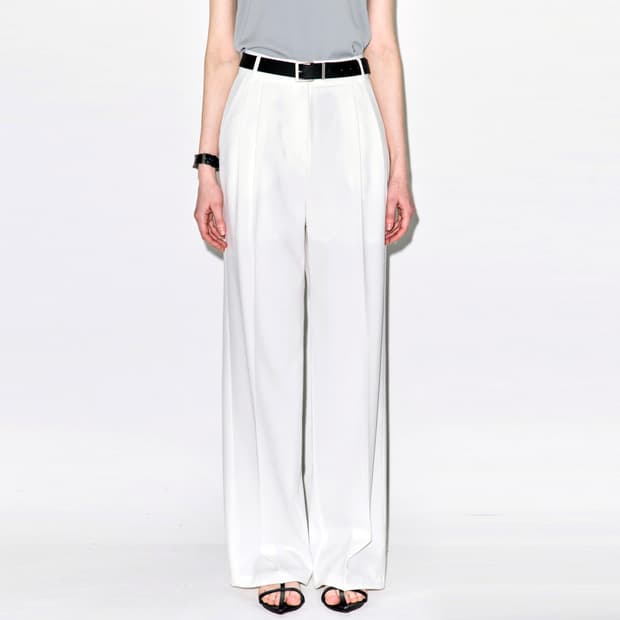 문트(moont) 투턱 슬랙스 66 새상품