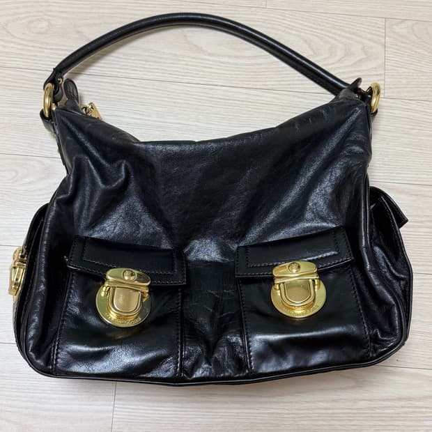 마크제이콥스 multi pocket bag