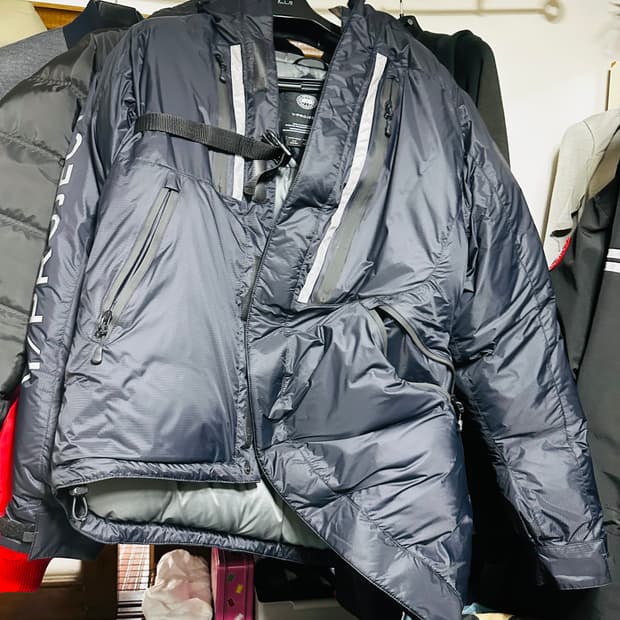 캐나다구스와이프로젝트 패딩 미디엄사이즈