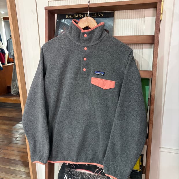 J13 파타고니아 신칠라 스냅티 플리스 M